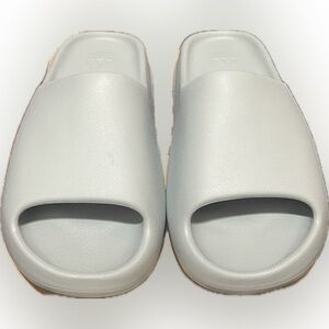 Adidas Yeezy Slides